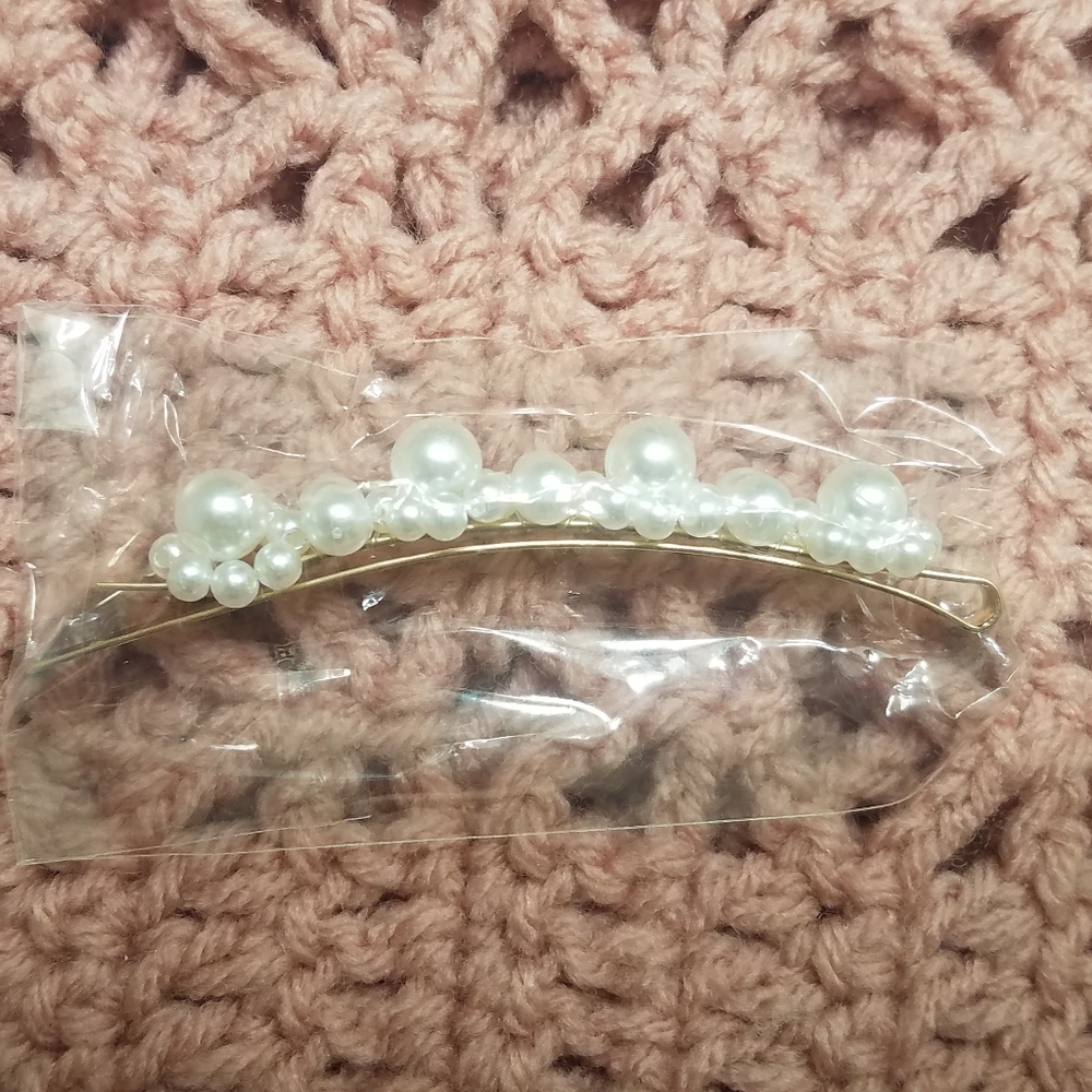 Embellished Pearl Hair Pin